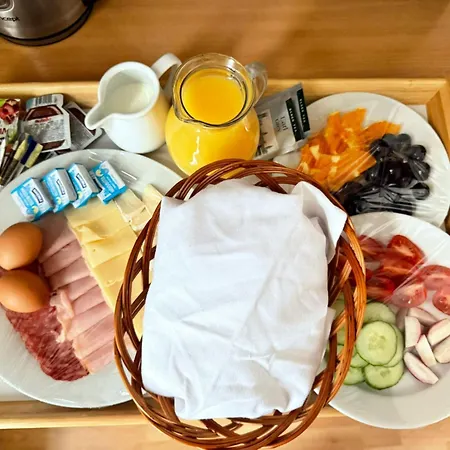 Majak Guest house 3*